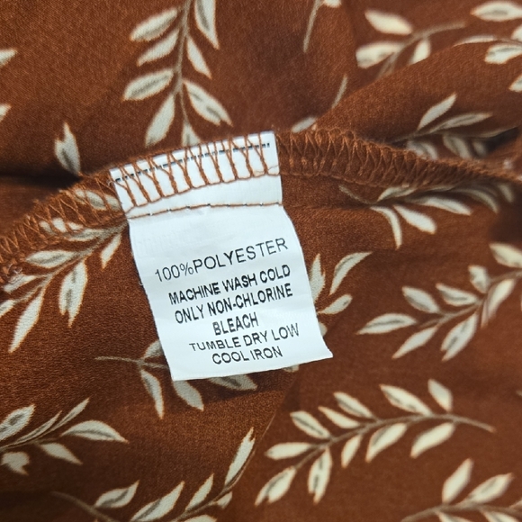Papermoon Brown and Cream Leaf Pattern Blouse - Picture 10 of 10